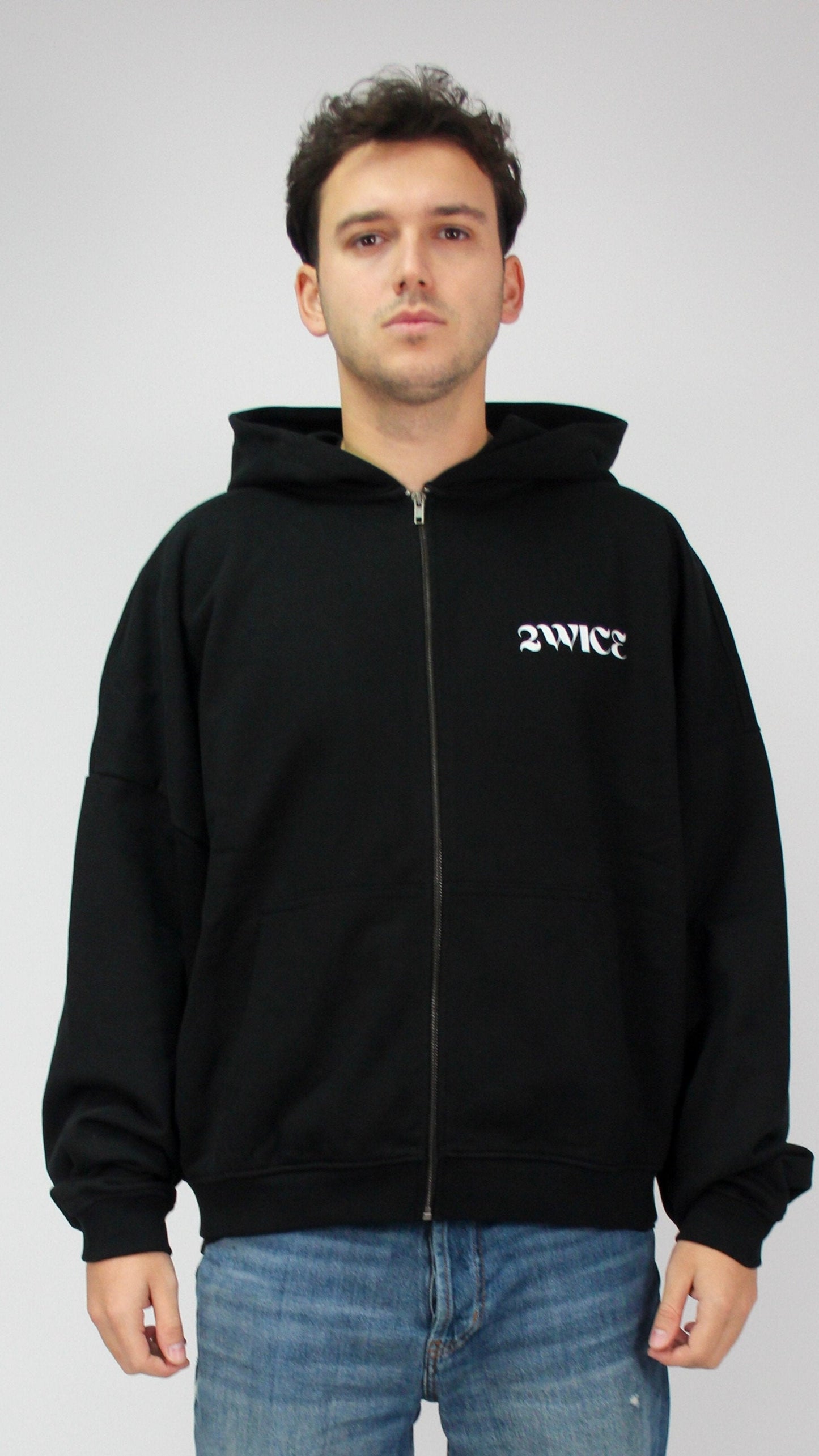 2WICE Zip Up Hoodie Zwart