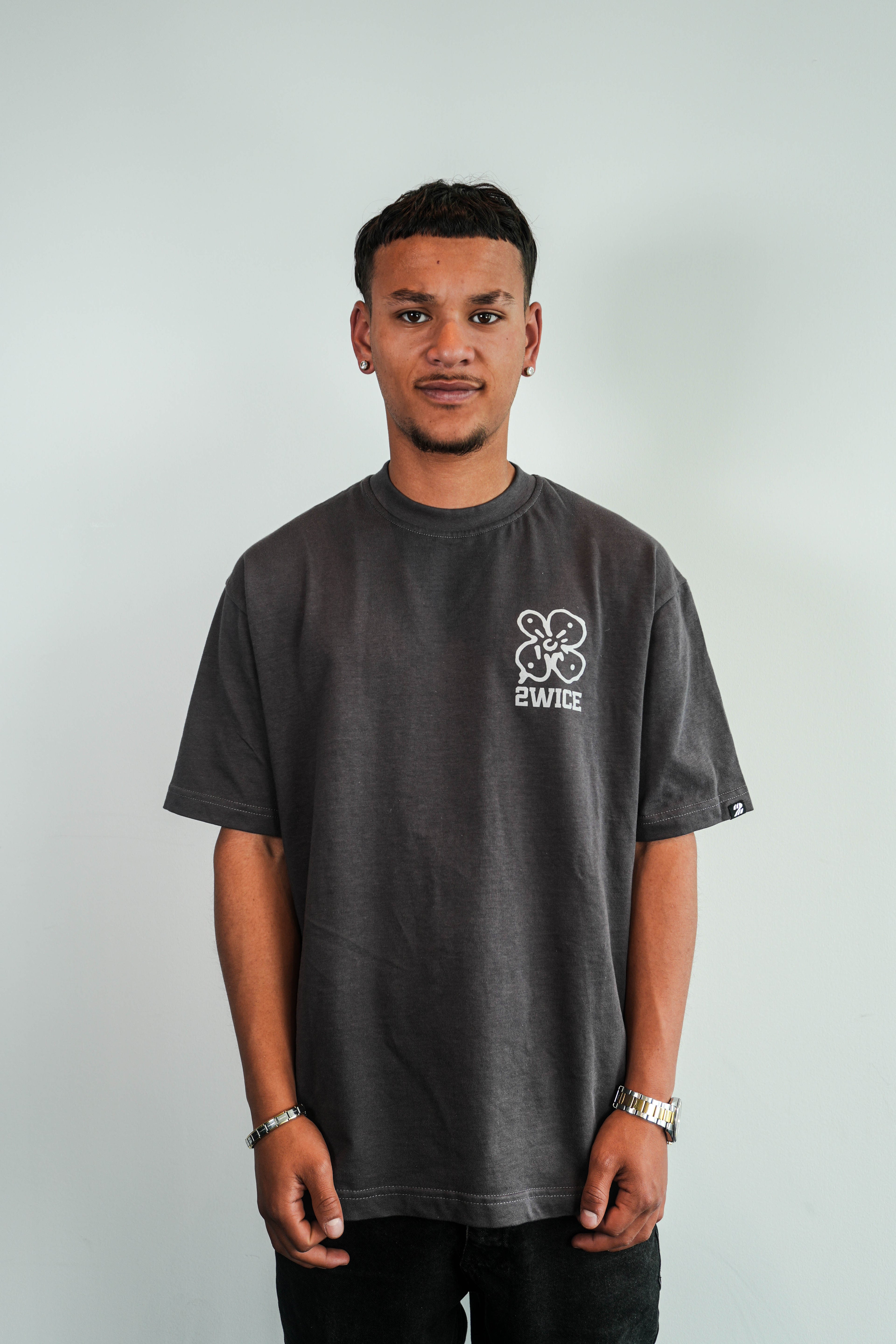 MEASURE 2WICE CUT ONCE T-SHIRT DARK GREY