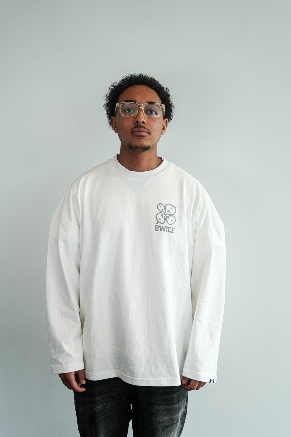 MEASURE 2WICE CUT ONCE LONGSLEEVE T-SHIRT WIT